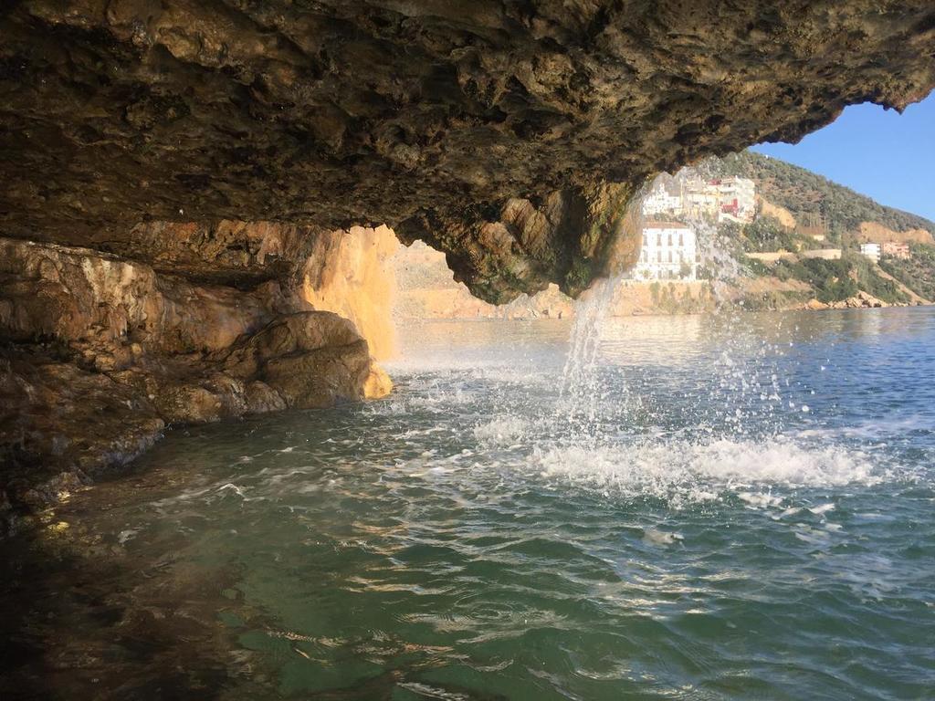 G. Kiapekou Aparthotel Loutra Edipsou  Bagian luar foto