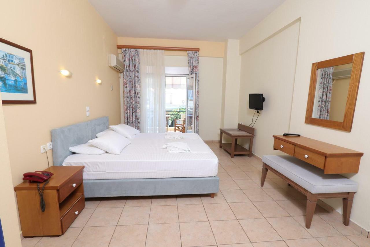 G. Kiapekou Aparthotel Loutra Edipsou  Bagian luar foto