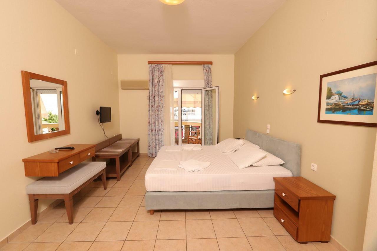 G. Kiapekou Aparthotel Loutra Edipsou  Bagian luar foto
