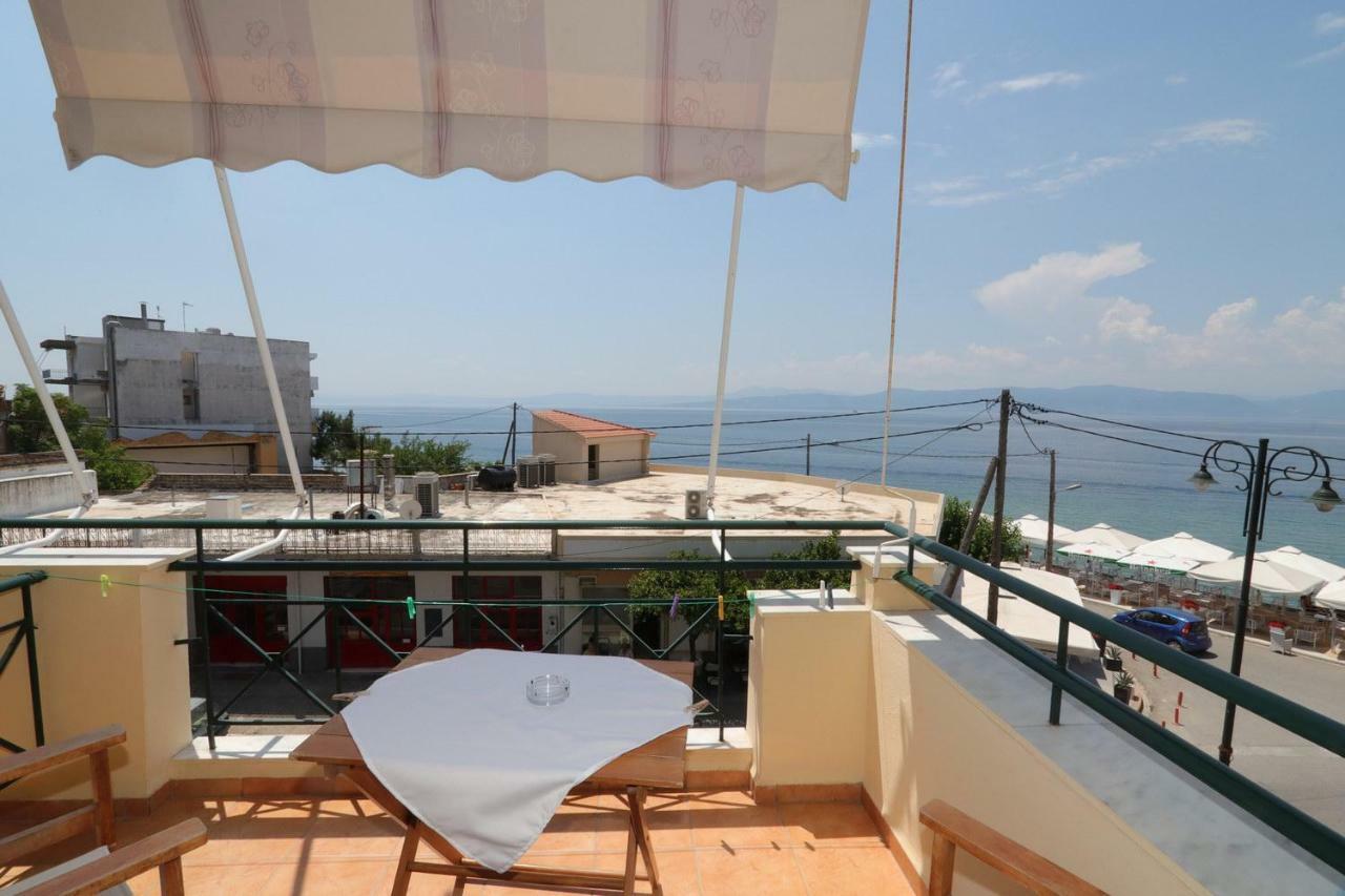 G. Kiapekou Aparthotel Loutra Edipsou  Bagian luar foto